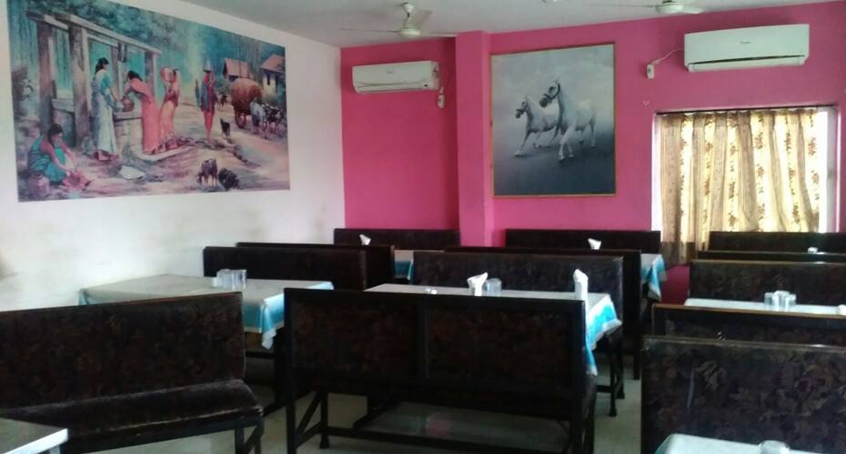 Hotel Aagman Guest House, Prantij 5